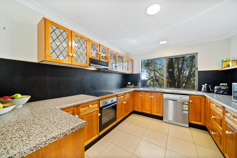 Photo - 5 Leanne Court, Mount Warren Park QLD 4207 - Image 1