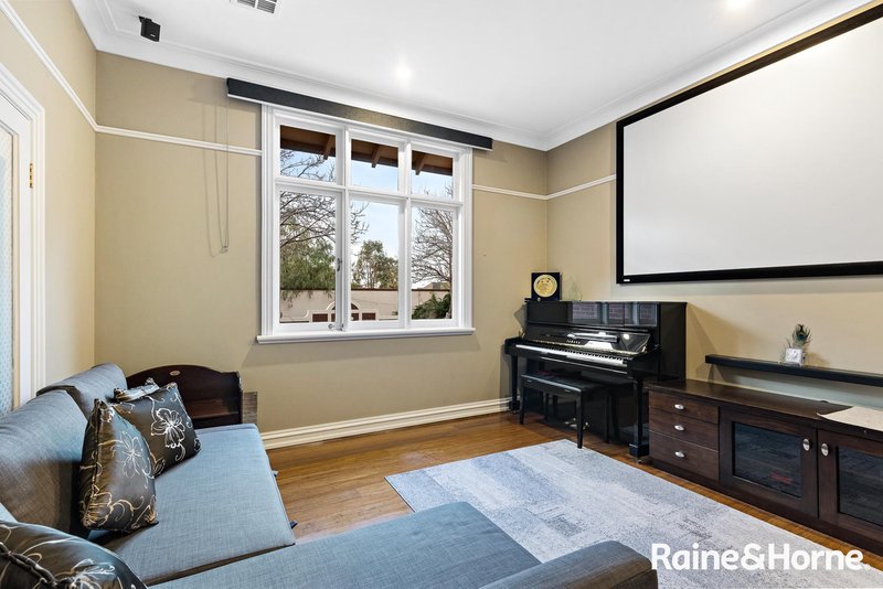 Photo - 5 Leatherwood Drive, Hoppers Crossing VIC 3029 - Image 9