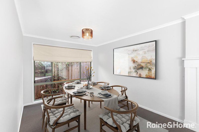 Photo - 5 Lees Place, Beaumont Hills NSW 2155 - Image 7