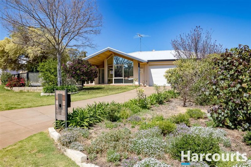 Photo - 5 Leeton Close, Halls Head WA 6210 - Image 4