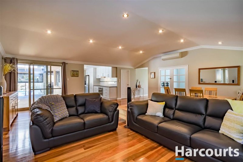 Photo - 5 Leeton Close, Halls Head WA 6210 - Image 7