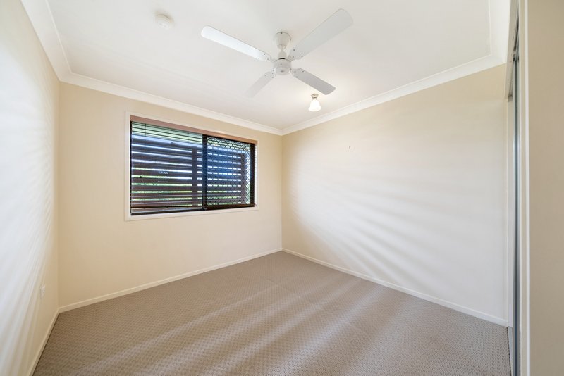 Photo - 5 Leo Court, Kallangur QLD 4503 - Image 7