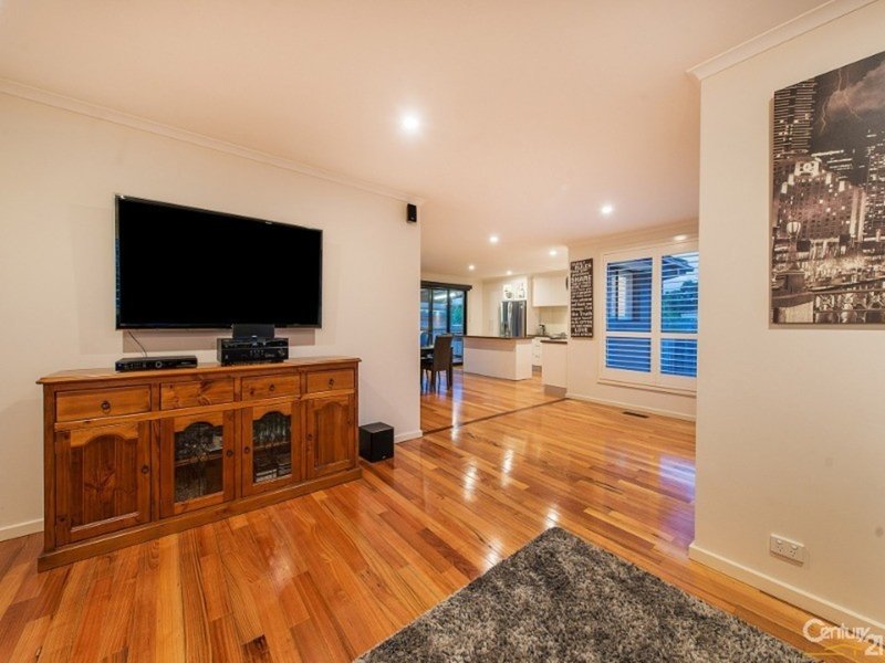 Photo - 5 Lido Court, Oakleigh South VIC 3167 - Image 15