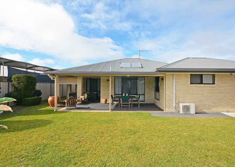 Photo - 5 Lilly Pilly Dr , Burrum Heads QLD 4659 - Image 22