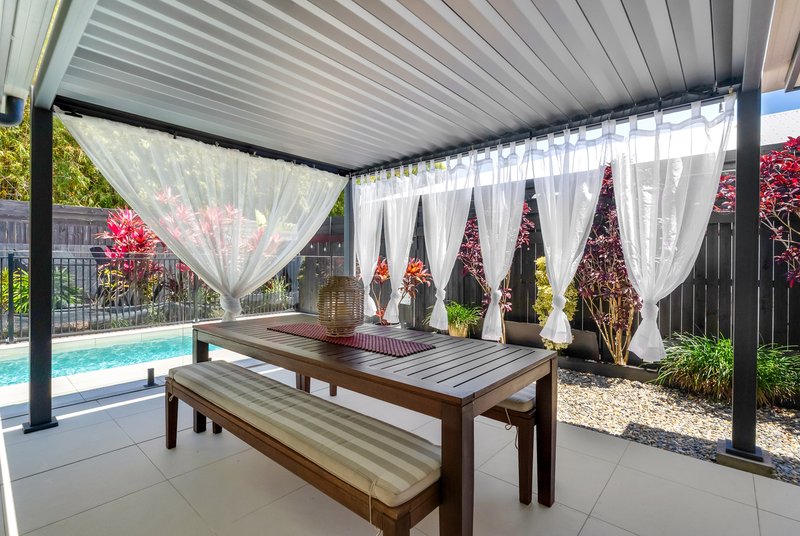 Photo - 5 Lillydale Way, Trinity Beach QLD 4879 - Image 5