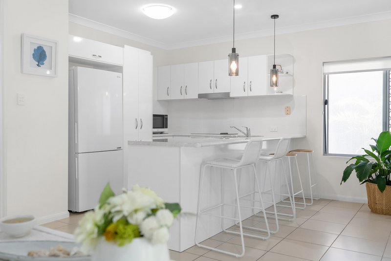 Photo - 5 Lillydale Way, Trinity Beach QLD 4879 - Image 7