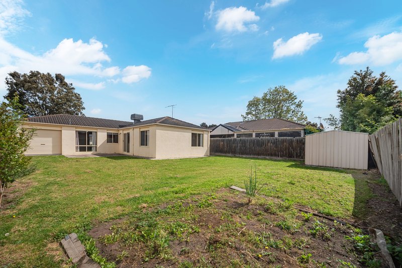 Photo - 5 Limpopa Square, Roxburgh Park VIC 3064 - Image 17