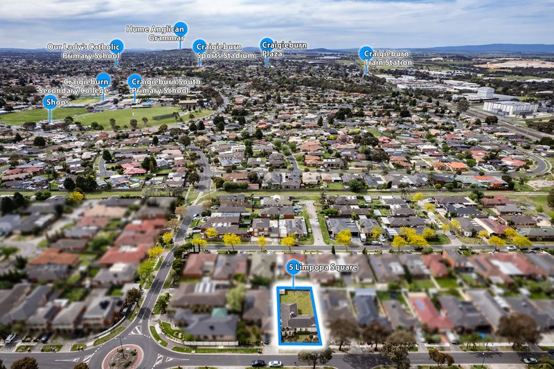 Photo - 5 Limpopa Square, Roxburgh Park VIC 3064 - Image 20