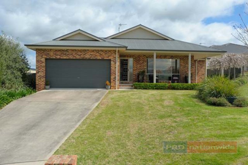 Photo - 5 Lindbeck Avenue, Tumut NSW 2720 - Image 23