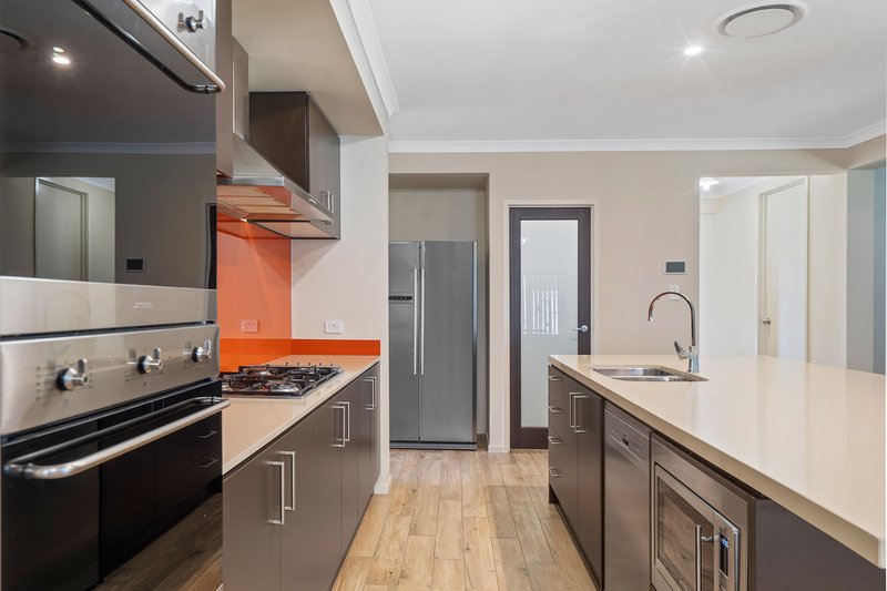 Photo - 5 Lindeman Circuit, Pimpama QLD 4209 - Image 3