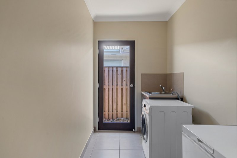 Photo - 5 Lindeman Circuit, Pimpama QLD 4209 - Image 14