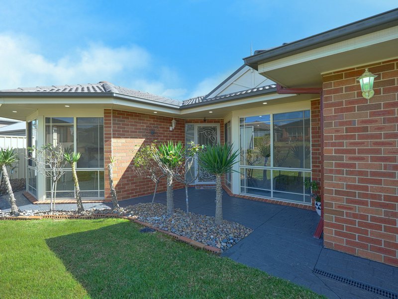 Photo - 5 Lindeman Grove, Cessnock NSW 2325 - Image 3