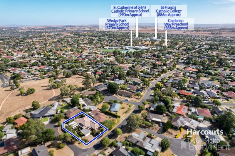 Photo - 5 Linlithgow Way, Melton West VIC 3337 - Image 21