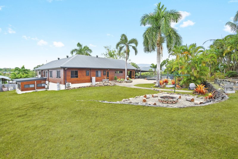 Photo - 5 Linscot Close, Cannonvale QLD 4802 - Image 3