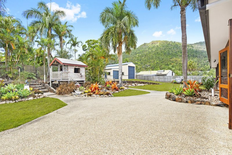 Photo - 5 Linscot Close, Cannonvale QLD 4802 - Image 4