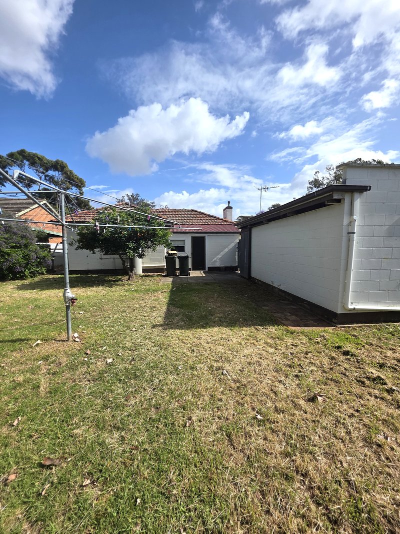 Photo - 5 Lionel Avenue, Blair Athol SA 5084 - Image 12