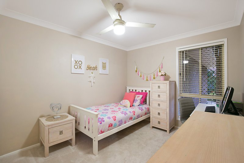 Photo - 5 Lisbeth Street, Springwood QLD 4127 - Image 10