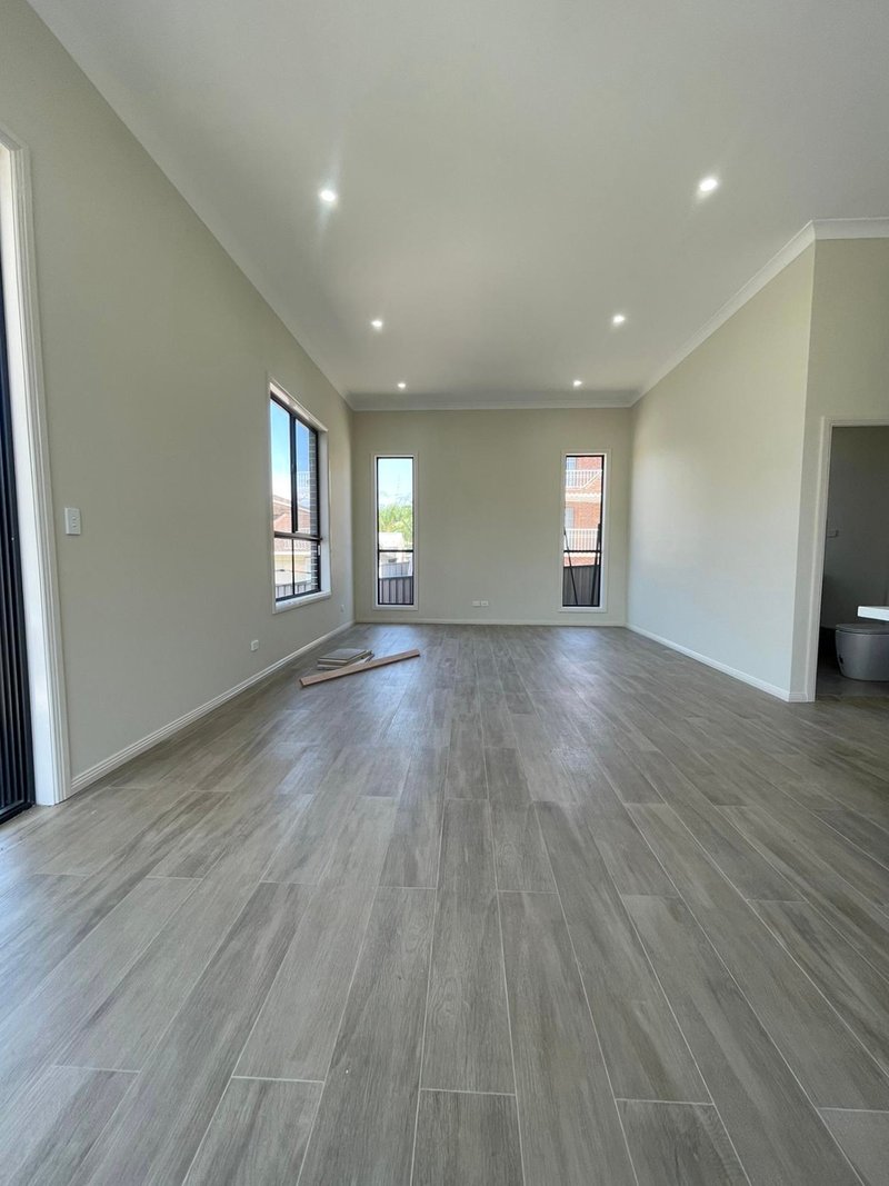 Photo - 5 Liverpool Street, Cabramatta NSW 2166 - Image 5