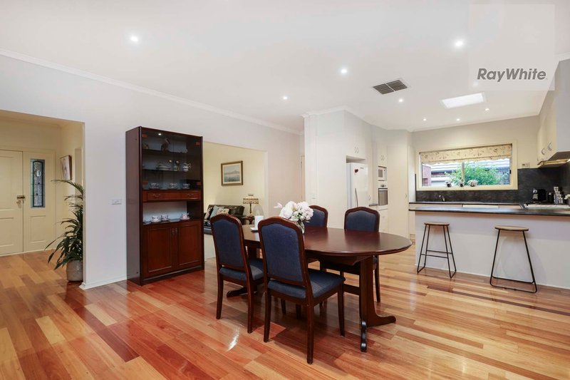 Photo - 5 Lloyds Place, Attwood VIC 3049 - Image 9