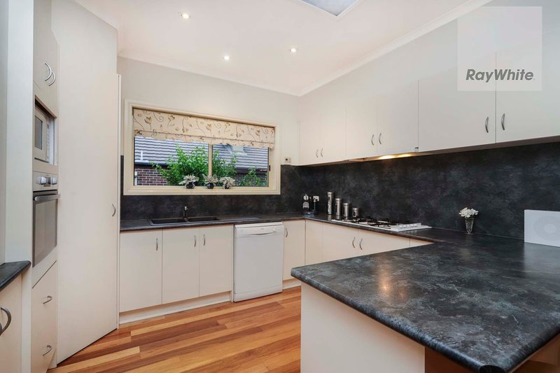 Photo - 5 Lloyds Place, Attwood VIC 3049 - Image 11