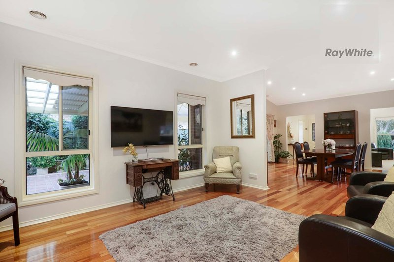 Photo - 5 Lloyds Place, Attwood VIC 3049 - Image 12