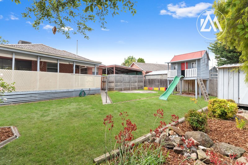 Photo - 5 Lobator Street, Frankston North VIC 3200 - Image 16