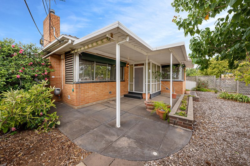 Photo - 5 Lochiel Avenue, Campbelltown SA 5074 - Image 2