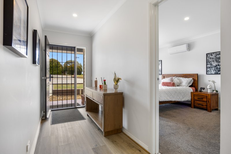 Photo - 5 Lock Street, Smythesdale VIC 3351 - Image 3