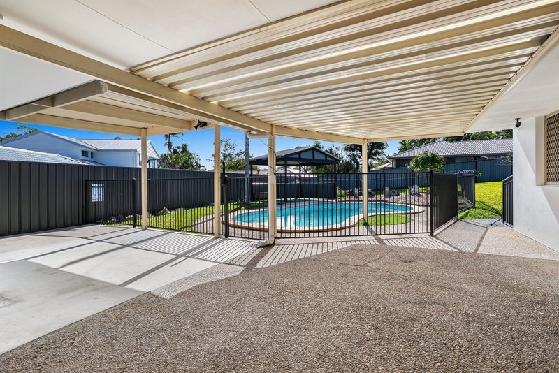Photo - 5 Lockhart Place, Helensvale QLD 4212 - Image 15
