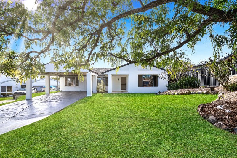 Photo - 5 Lockhart Place, Helensvale QLD 4212 - Image 18