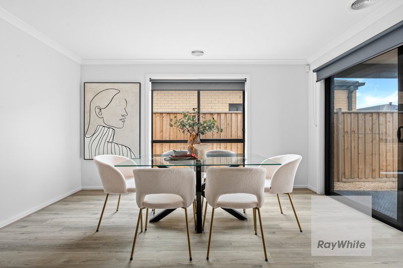 Photo - 5 Lomond Street, Beveridge VIC 3753 - Image 7