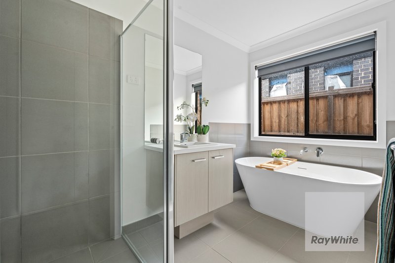 Photo - 5 Lomond Street, Beveridge VIC 3753 - Image 9