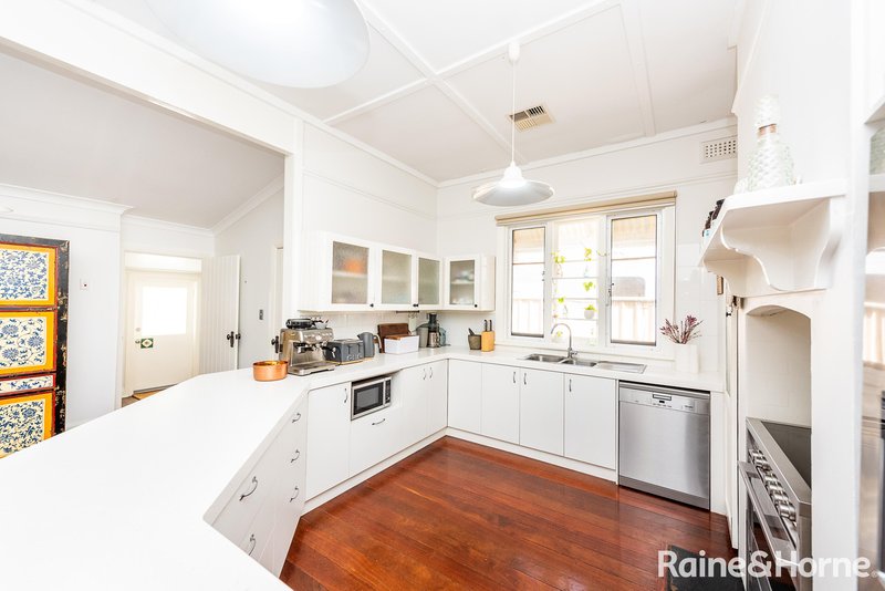 Photo - 5 Lovegrove Avenue, Bunbury WA 6230 - Image 12