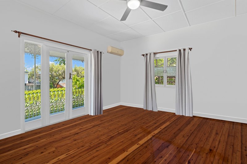 Photo - 5 Lovegrove St , Zillmere QLD 4034 - Image 4