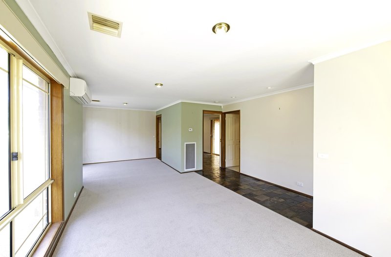 Photo - 5 Lovelock Court, Melba ACT 2615 - Image 5