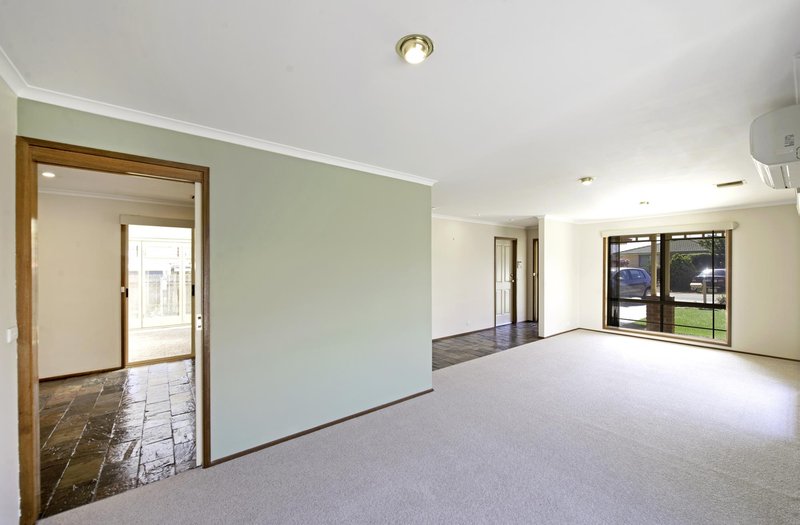 Photo - 5 Lovelock Court, Melba ACT 2615 - Image 7