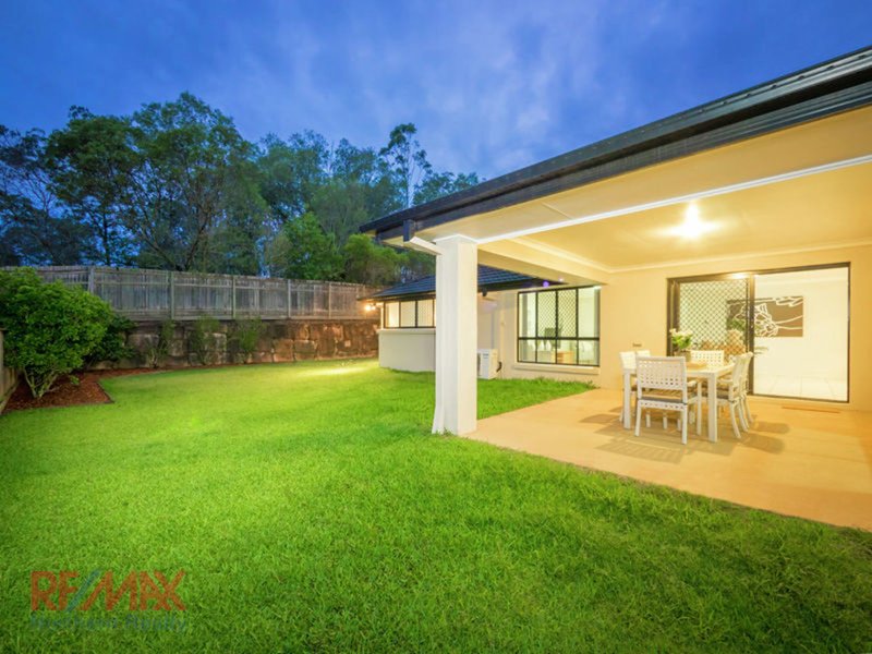 Photo - 5 Lowai Ct , Albany Creek QLD 4035 - Image 3