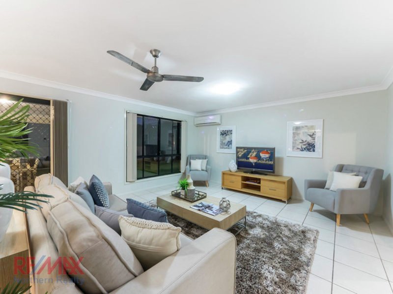 Photo - 5 Lowai Ct , Albany Creek QLD 4035 - Image 6