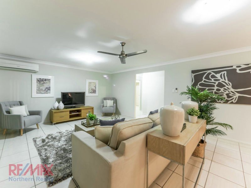 Photo - 5 Lowai Ct , Albany Creek QLD 4035 - Image 7