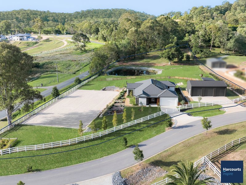 Photo - 5 Luca Court, Willow Vale QLD 4209 - Image 3