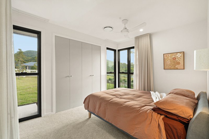 Photo - 5 Luca Court, Willow Vale QLD 4209 - Image 18