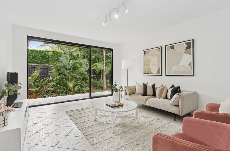Photo - 5 Lucia Avenue, St Ives NSW 2075 - Image 6