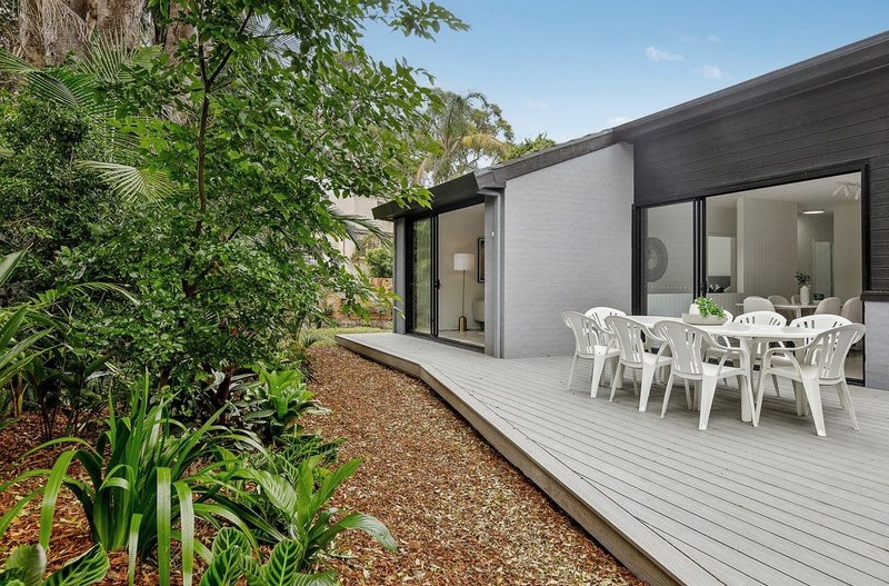 Photo - 5 Lucia Avenue, St Ives NSW 2075 - Image 12