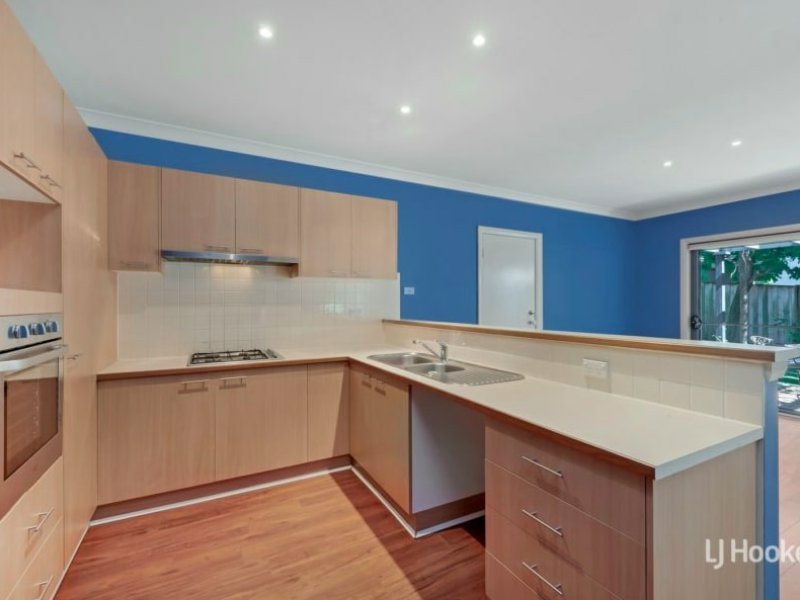 Photo - 5 Ludlow Street, Stanhope Gardens NSW 2768 - Image 3