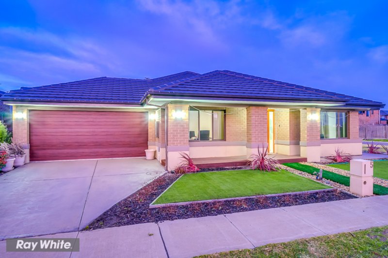 Photo - 5 Lukis Avenue, Williams Landing VIC 3027 - Image 2