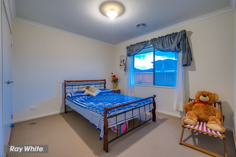 Photo - 5 Lukis Avenue, Williams Landing VIC 3027 - Image 13