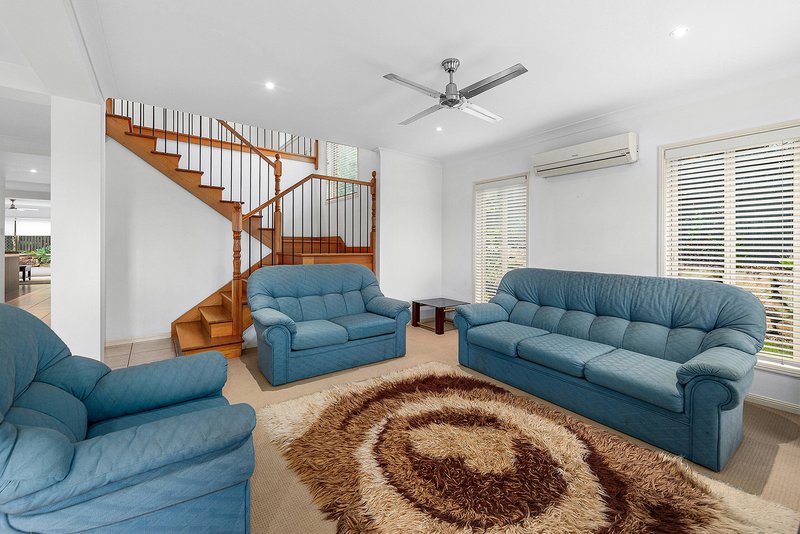 Photo - 5 Lunar Place, Bridgeman Downs QLD 4035 - Image 3