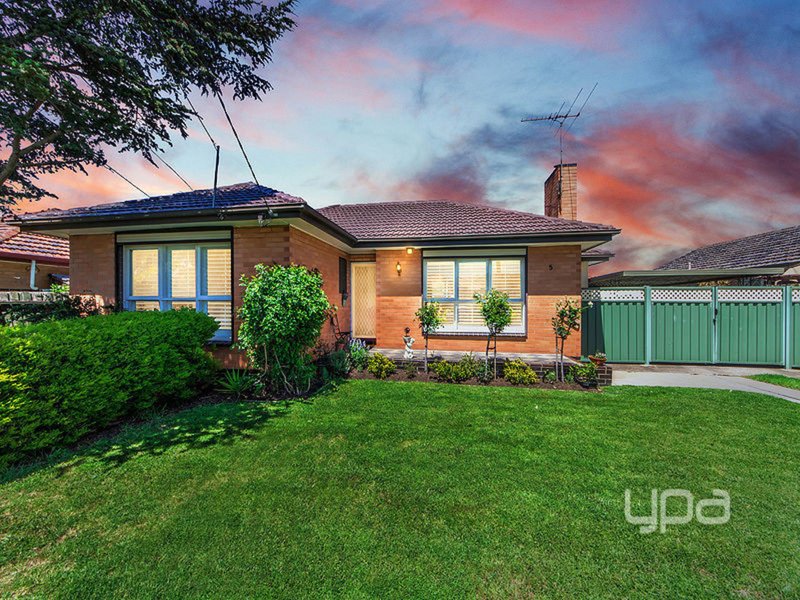 5 Lynn Street, St Albans VIC 3021