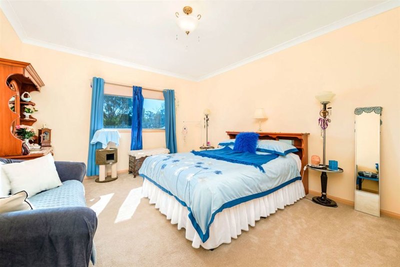 Photo - 5 Macdonald Ave , Lalor Park NSW 2147 - Image 6