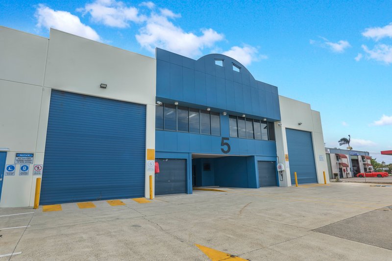 Photo - 5 Machinery Avenue, Warana QLD 4575 - Image 12